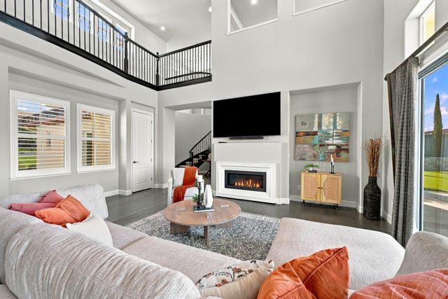 214 Candlewood Ct, El Dorado Hills, CA 95762