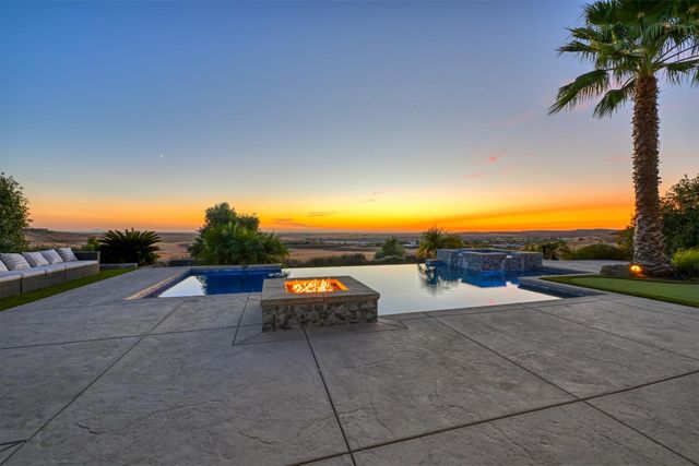 214 Candlewood Ct, El Dorado Hills, CA 95762