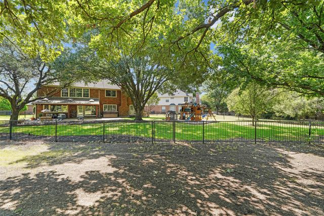 501 Palm Desert Drive, Garland, TX 75044