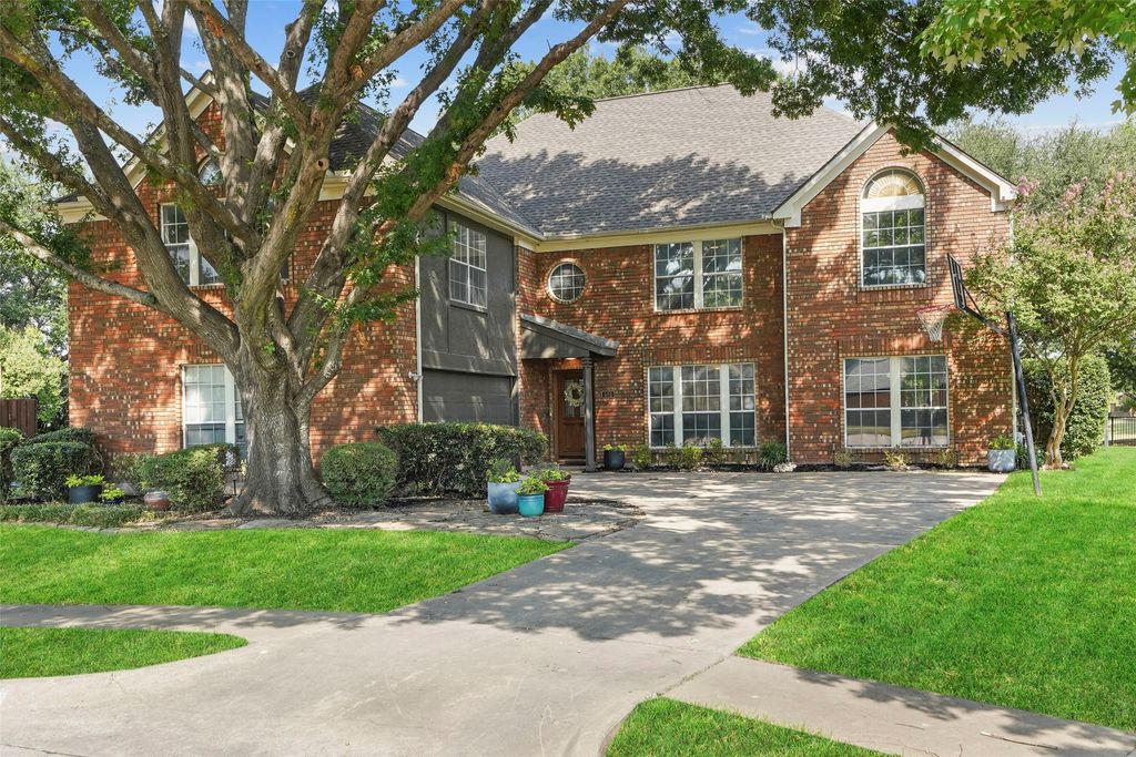 501 Palm Desert Drive, Garland, TX 75044