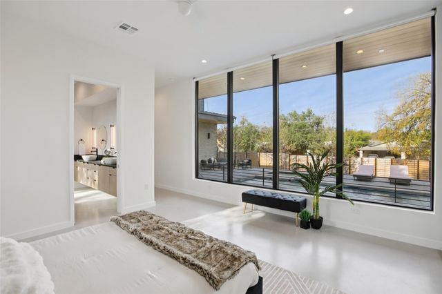 2512 Ridgeview ST, Austin, TX 78704