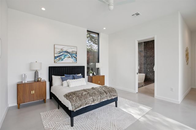 2512 Ridgeview ST, Austin, TX 78704