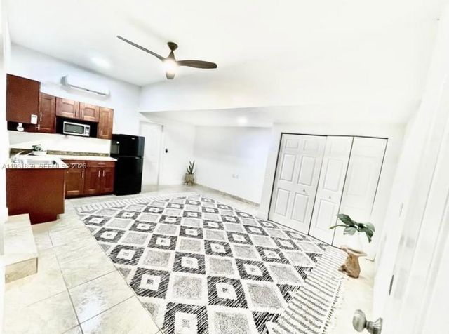 18529 SW 97th Pl, Cutler Bay, FL 33157