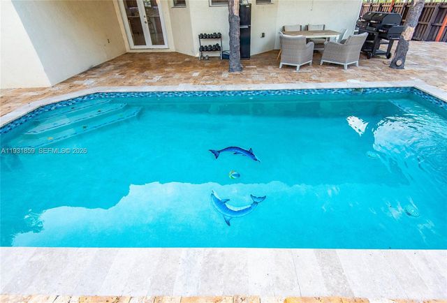 18529 SW 97th Pl, Cutler Bay, FL 33157