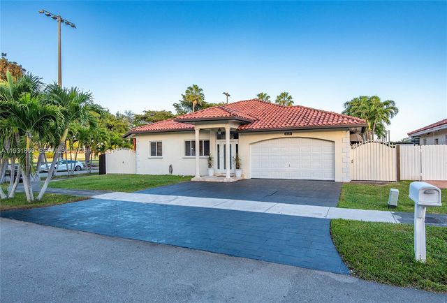 18529 SW 97th Pl, Cutler Bay, FL 33157