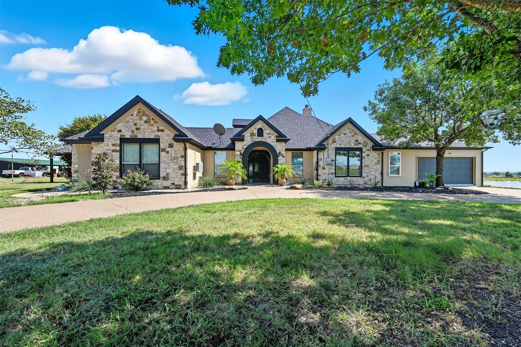 3795 Fm 66, Waxahachie, TX 75167