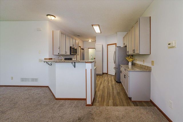 18037 96th Avenue N, Maple Grove, MN 55311