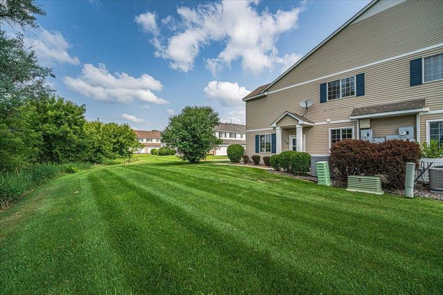 18037 96th Avenue N, Maple Grove, MN 55311