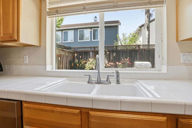 429 Airstream Court, Scotts Valley, CA 95066