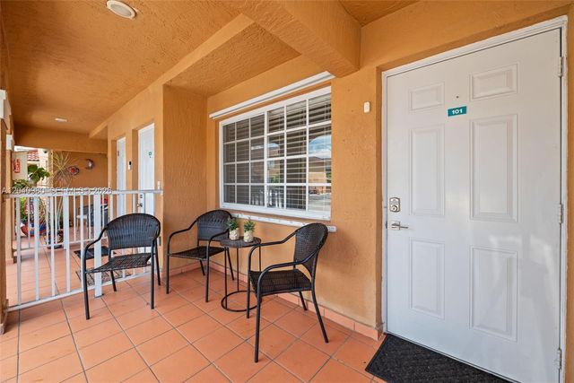 7817 W 36th Avenue 101, Hialeah, FL 33018