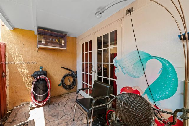 7817 W 36th Avenue 101, Hialeah, FL 33018