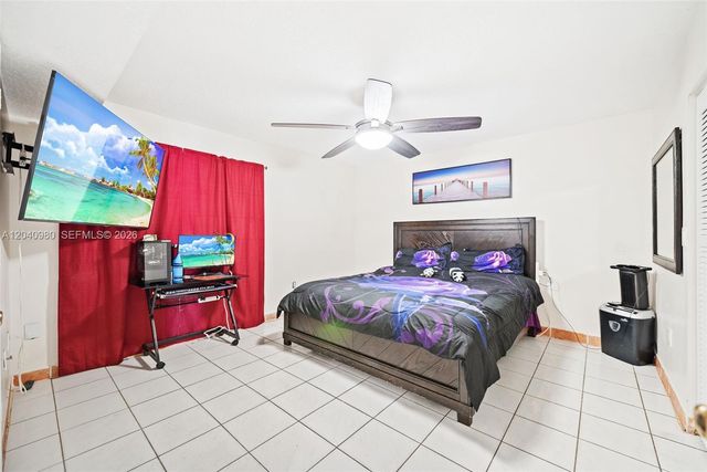 7817 W 36th Avenue 101, Hialeah, FL 33018