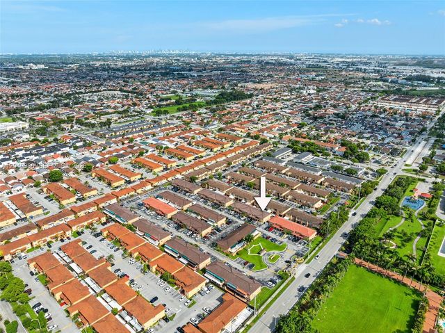 7817 W 36th Avenue 101, Hialeah, FL 33018