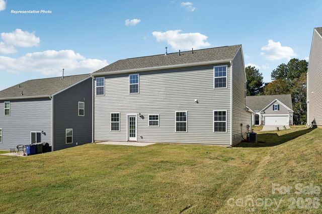 601 17th Avenue Drive NE, Hickory, NC 28601