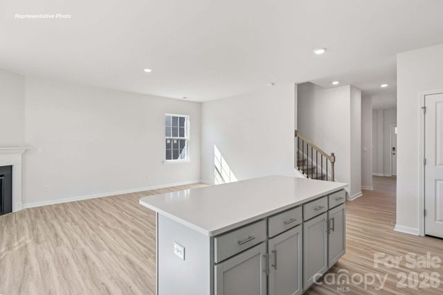 601 17th Avenue Drive NE, Hickory, NC 28601