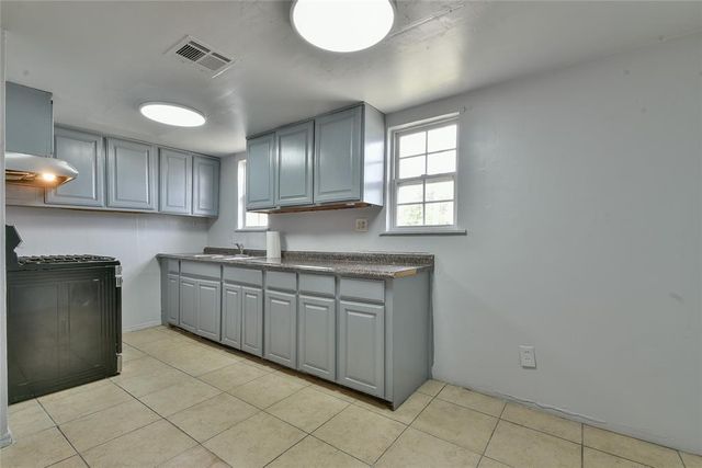3725 SW 25th Street, Oklahoma City, OK 73108