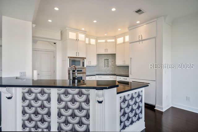 122 Crosstree Drive 122, Hilton Head Island, SC 29926