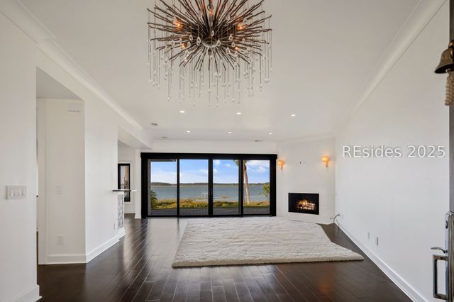 122 Crosstree Drive 122, Hilton Head Island, SC 29926