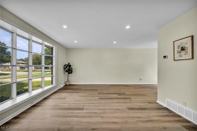 24397 Noreen Drive, North Olmsted, OH 44070