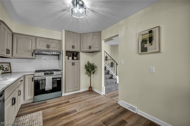 24397 Noreen Drive, North Olmsted, OH 44070