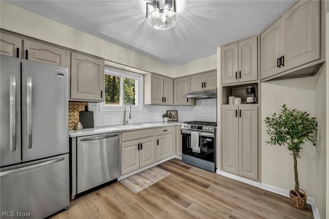 24397 Noreen Drive, North Olmsted, OH 44070