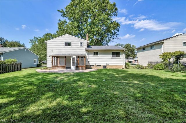 24397 Noreen Drive, North Olmsted, OH 44070