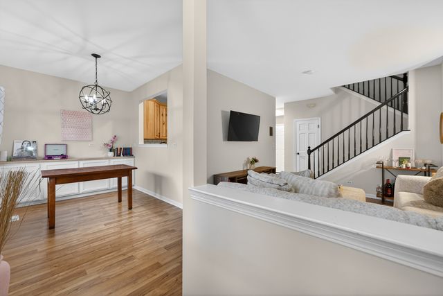 2334 Reflections Drive, Aurora, IL 60502