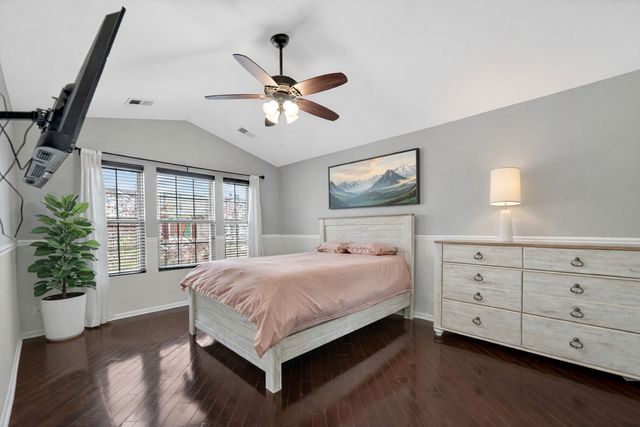 2334 Reflections Drive, Aurora, IL 60502