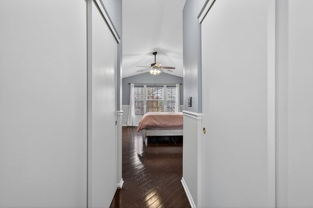 2334 Reflections Drive, Aurora, IL 60502