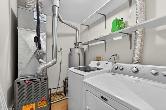 2334 Reflections Drive, Aurora, IL 60502