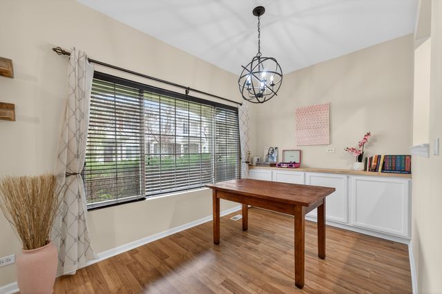 2334 Reflections Drive, Aurora, IL 60502