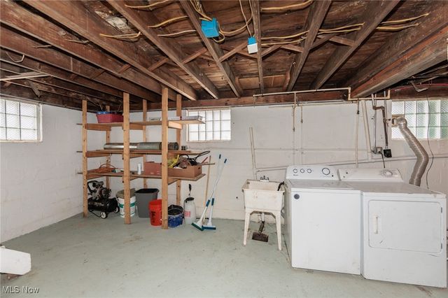 5062 Lee Road, Maple Heights, OH 44137