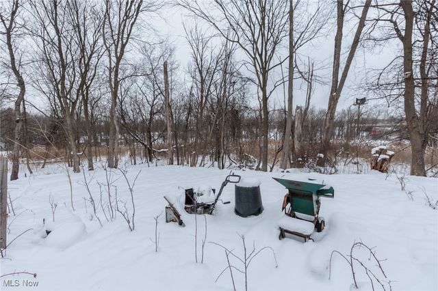 5062 Lee Road, Maple Heights, OH 44137