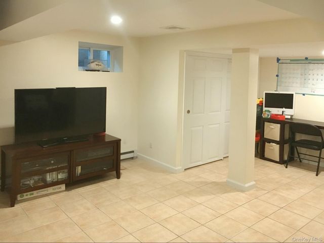 2901 Bell Boulevard, Bayside, NY 11360