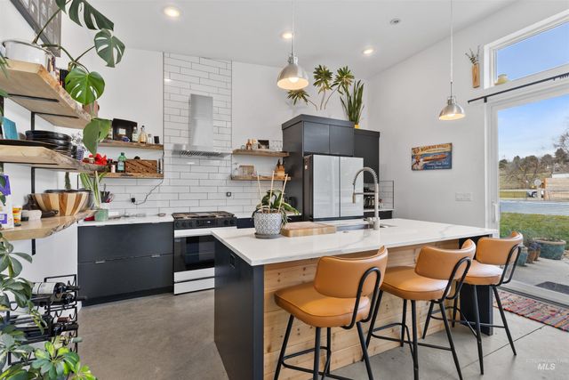 8836 N Duncan Lane, Boise, ID 83714