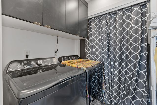 8836 N Duncan Lane, Boise, ID 83714