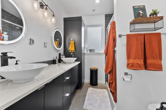 8836 N Duncan Lane, Boise, ID 83714