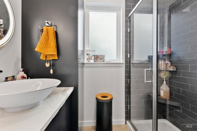 8836 N Duncan Lane, Boise, ID 83714