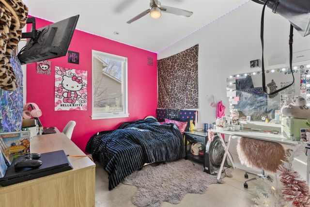 8836 N Duncan Lane, Boise, ID 83714