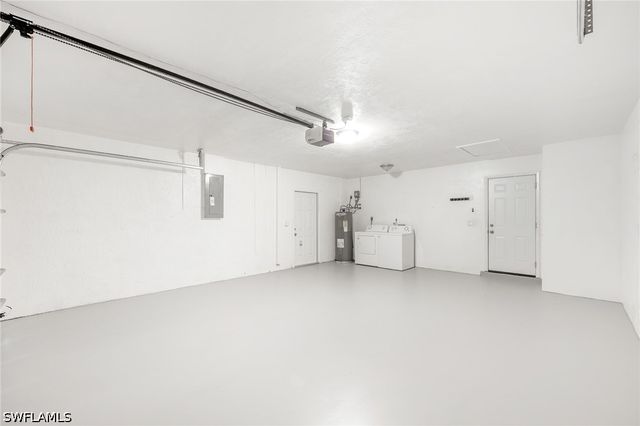 19480 Poppytree CT, Lehigh Acres, FL 33936