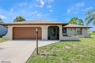 19480 Poppytree CT, Lehigh Acres, FL 33936