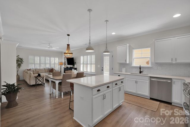 7526 Fairway Villa Circle, Denver, NC 28037