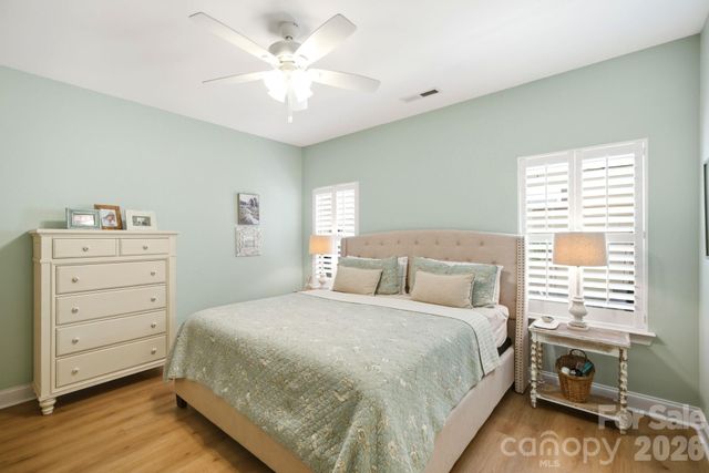 7526 Fairway Villa Circle, Denver, NC 28037