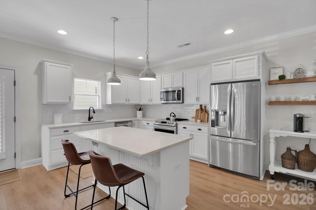 7526 Fairway Villa Circle, Denver, NC 28037