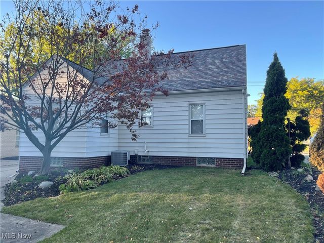 774 Archwood Avenue, Akron, OH 44306