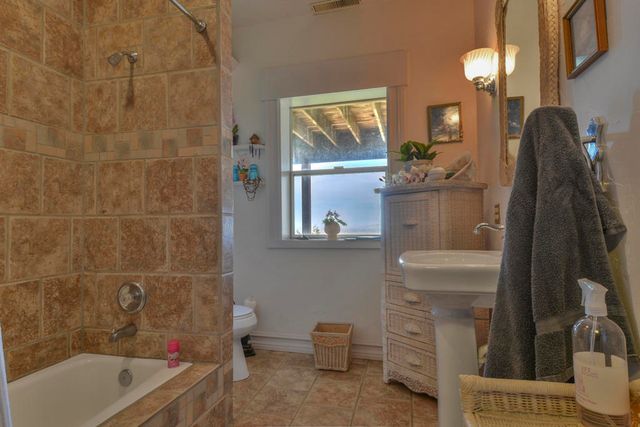 194 Cedar Lake Drive, Cedarpines Park, CA 92322