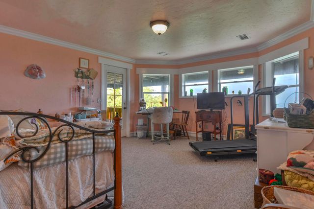 194 Cedar Lake Drive, Cedarpines Park, CA 92322