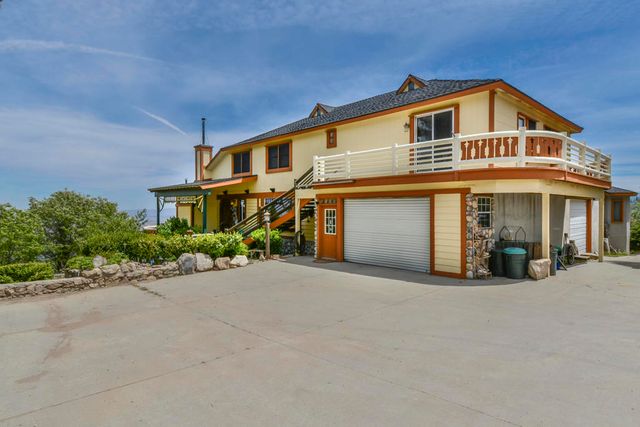 194 Cedar Lake Drive, Cedarpines Park, CA 92322