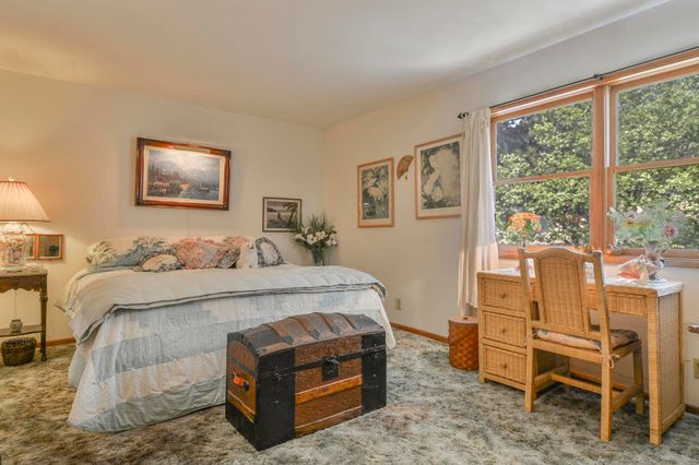 194 Cedar Lake Drive, Cedarpines Park, CA 92322