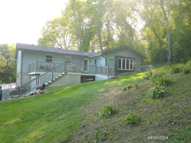 2116 Harris Highland DRIVE, Waukesha, WI 53188